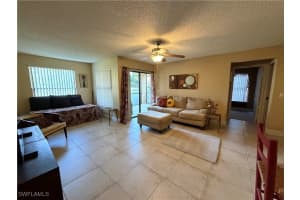 2070 Arbour Walk Circle, Naples, FL 34109 - MLS#225082157