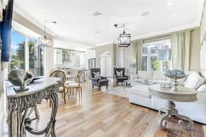 993 8th Street, Naples, FL 34102 - MLS#225082175