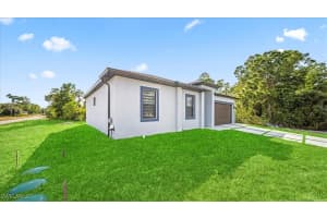 1256 Edmund Street, Lehigh Acres, FL 33974 - MLS#225082196
