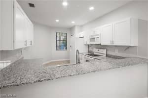 15610 Summit Place Cir #398, Naples, FL 34119 - MLS#225082199