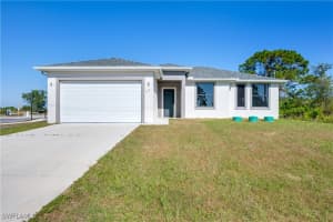633 Cane Street, Lehigh Acres, FL 33974 - MLS#225082216