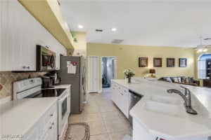 977 Briarwood Boulevard, Naples, FL 34104 - MLS#225082258