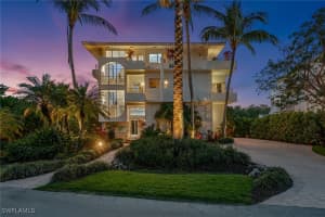 616 WATERSIDE Drive, Marco Island, FL 34145-1842 - MLS#225082264