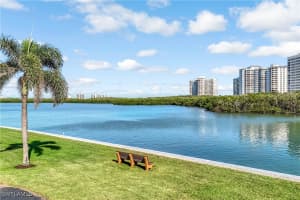 21 Bluebill Avenue, Naples, FL 34108 - MLS#225082272