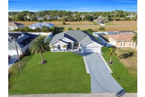 1021 32nd Street, Cape Coral, FL 33909 - MLS#225082289