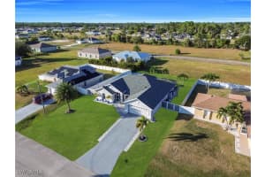 1021 32nd Street, Cape Coral, FL 33909 - MLS#225082289