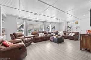 23 Derhenson Dr, Naples 23 Derhenson Dr, Naples