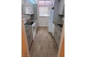 4900 Biscayne Dr 12, Naples