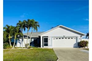 2207 8th Avenue, Cape Coral, FL 33990 - MLS#225082348