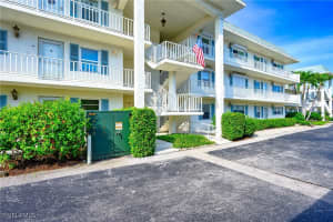 3055 Riviera Drive, Naples, FL 34103 - MLS#225082377