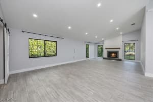 6161 Waxmyrtle Way, Naples, FL 34109 - MLS#225082383