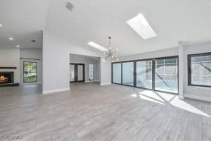 6161 Waxmyrtle Way, Naples, FL 34109 - MLS#225082383