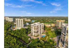 6075 Pelican Bay Boulevard, Naples, FL 34108 - MLS#225082391