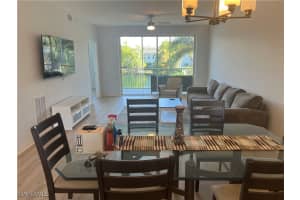 3250 Cypress Glen Way, Naples, FL 34109 - MLS#225082493