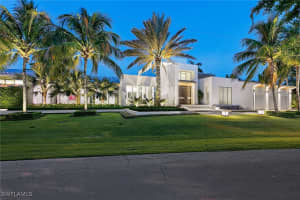 2211 South Winds Drive, Naples, FL 34102 - MLS#225082497