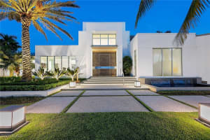 2211 South Winds Drive, Naples, FL 34102 - MLS#225082497