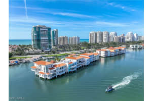 4000 Gulf Shore Blvd N 500, Naples