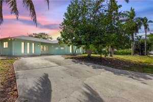 3461 Lakeview Drive, Naples, FL 34112 - MLS#225082529