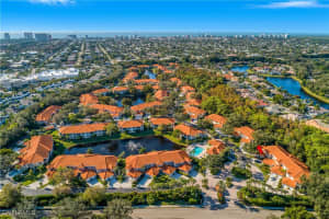 963 Egrets Run, Naples, FL 34108 - MLS#225082561