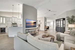 2540 Talon Court, Naples, FL 34105 - MLS#225082617