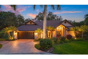 812 Pine Creek Ln, Naples
