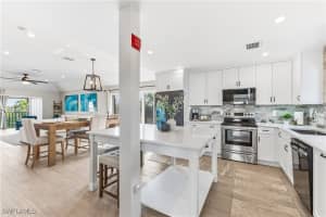 1554 Oyster Catcher Point, Naples, FL 34105 - MLS#225082638