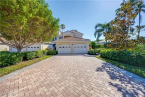 8415 Excalibur Cir B10, Naples