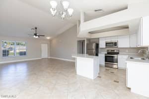 910 9th Avenue, Cape Coral, FL 33991 - MLS#225082655