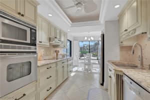 5964 Pelican Bay Boulevard, Naples, FL 34108 - MLS#225082665