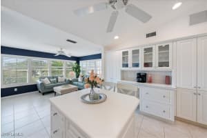 725 Neapolitan Way, Naples, FL 34103 - MLS#225082686