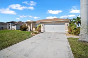 2905 13th Street, Cape Coral, FL 33993 - MLS#225082738