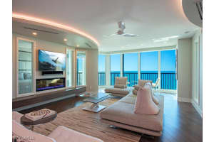 4651 Gulf Shore Blvd N 1102, Naples 4651 Gulf Shore Blvd N 1102, Naples