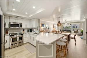 9103 Vanderbilt Drive, Naples, FL 34108 - MLS#225082751