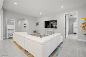 2560 Seychelles Drive, Naples, FL 34112 - MLS#225082767