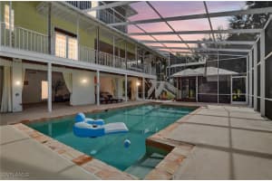 685 11th St Nw Naples, FL 34120 - Off Market