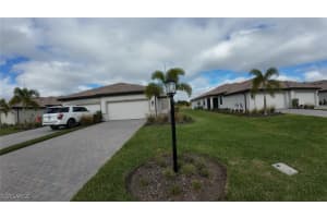 19552 Hinkley Dr, Estero