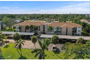 2079 Barkeley Lane, Fort Myers, FL 33907 - MLS#225082815