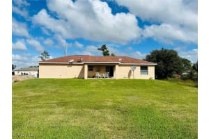 466 Redwing Street, Lehigh Acres, FL 33974 - MLS#225082816