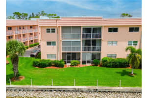 190 Turtle Lake Court, Naples, FL 34105 - MLS#225082831