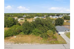 2910 51st Street, Lehigh Acres, FL 33976 - MLS#225082844