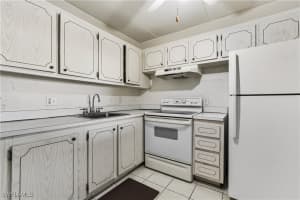 400 Village Green Circle, Palm Springs, FL 33461 - MLS#225082846