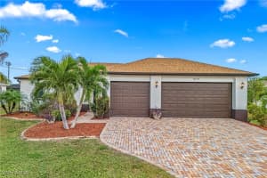 2639 4th Terrace, Cape Coral, FL 33991 - MLS#225082858