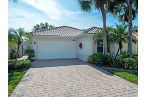 8908 Cascades Isle Blvd, Estero