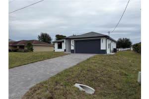 1024 Alaska Avenue, Lehigh Acres, FL 33971 - MLS#225082903