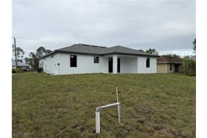 1024 Alaska Avenue, Lehigh Acres, FL 33971 - MLS#225082903