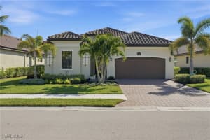 28071 Foxrock Court, Bonita Springs, FL 34135 - MLS#225082915