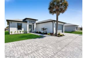 311 4th Street, Cape Coral, FL 33993 - MLS#225082917