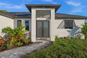 2827 13th Street, Cape Coral, FL 33993 - MLS#225082919