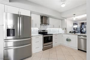 4950 Deerfield Way, Naples, FL 34110 - MLS#225082963