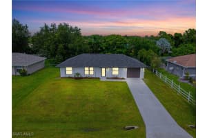 3206 12th Street, Lehigh Acres, FL 33971 - MLS#225082985